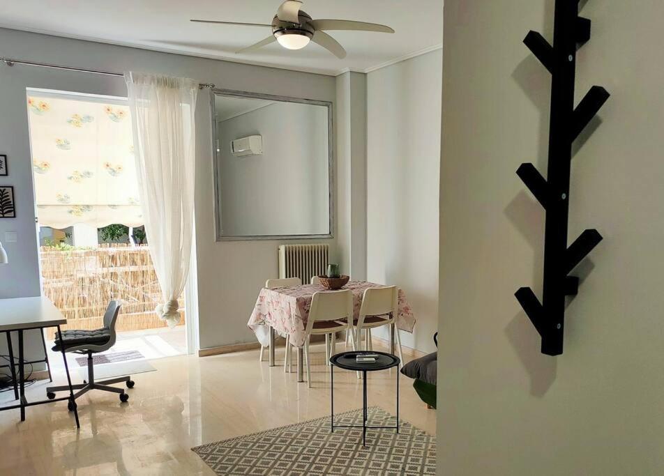 カラマタΔίπλα Στο Πάρκοアパートメント エクステリア 写真